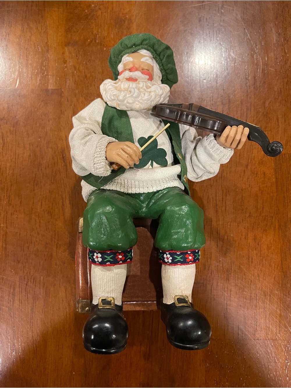 Green Irish Santa Musician Figurine - Holiday Home Decor